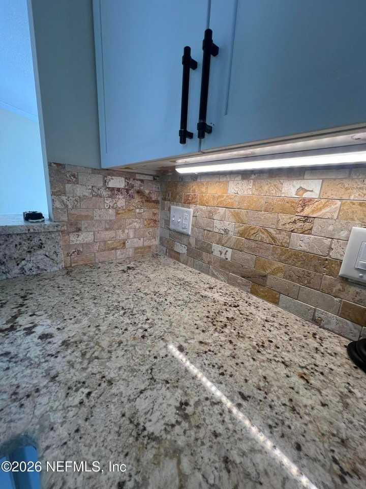 4928 Astoria Ct - Photo 4 of 14