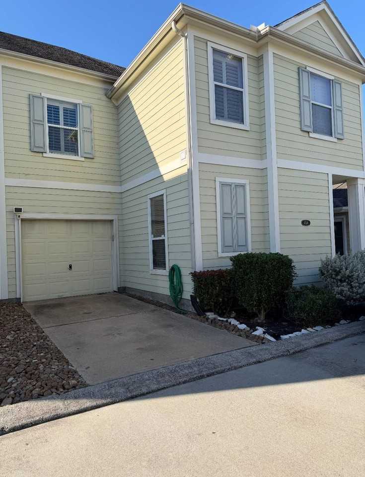 4514 Plum Creek Forest Ln - Photo 2 of 14