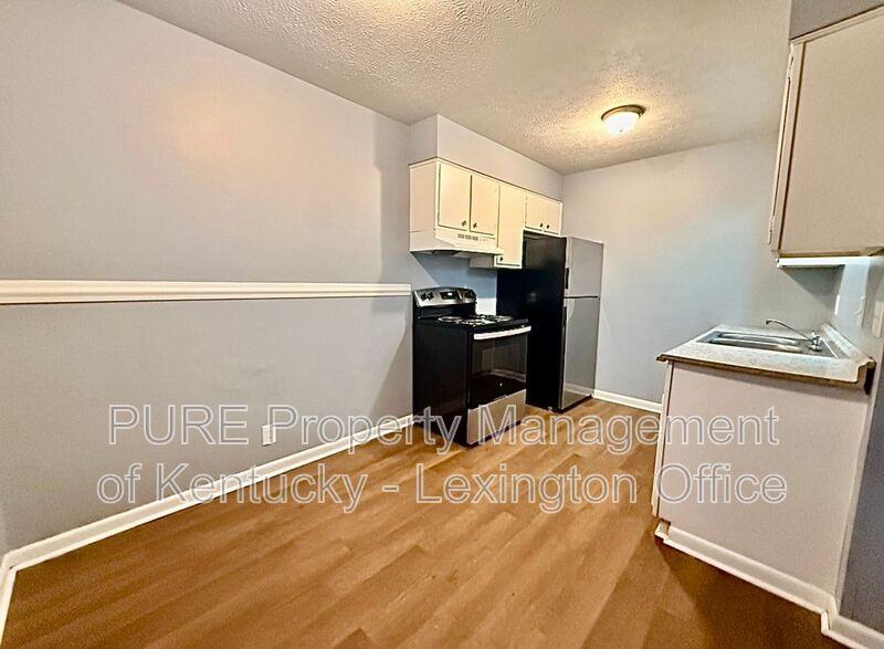 1517 Steadmantown Ln #2 - Photo 6 of 19