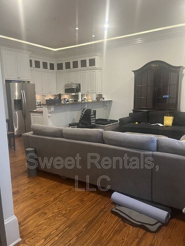 79 Society St #A - Photo 3 of 19