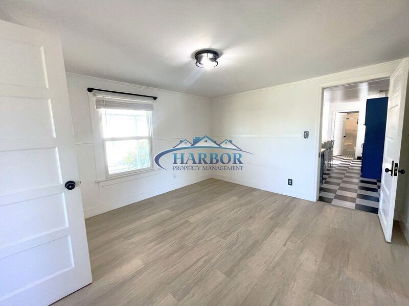 21502 Berendo Ave - Photo 3 of 19