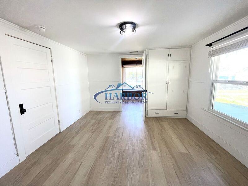 21502 Berendo Ave - Photo 4 of 19