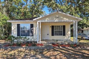 1747 W 42nd St - Photo 1 of 1