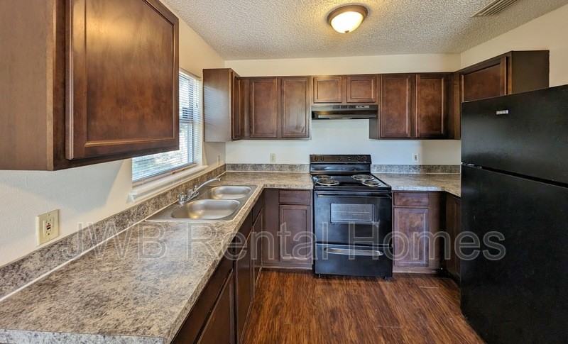 1747 W 42nd St - Photo 3 of 14