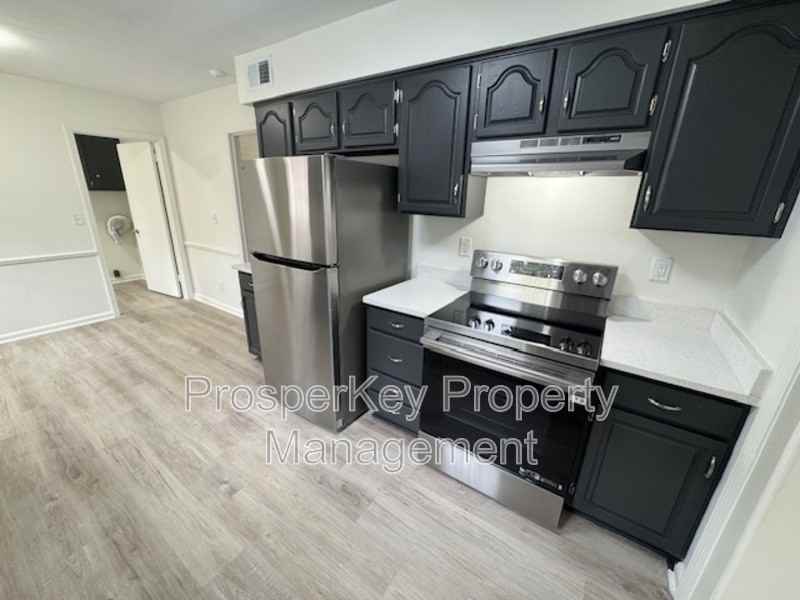 3736 Winkfield Pl - Photo 6 of 20