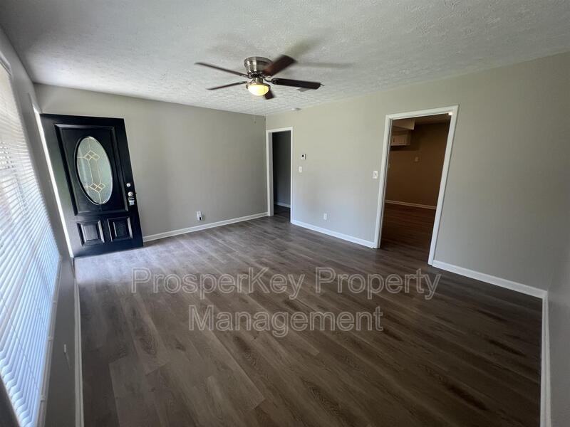 909 28th Ave #909-28th - Photo 4 of 17