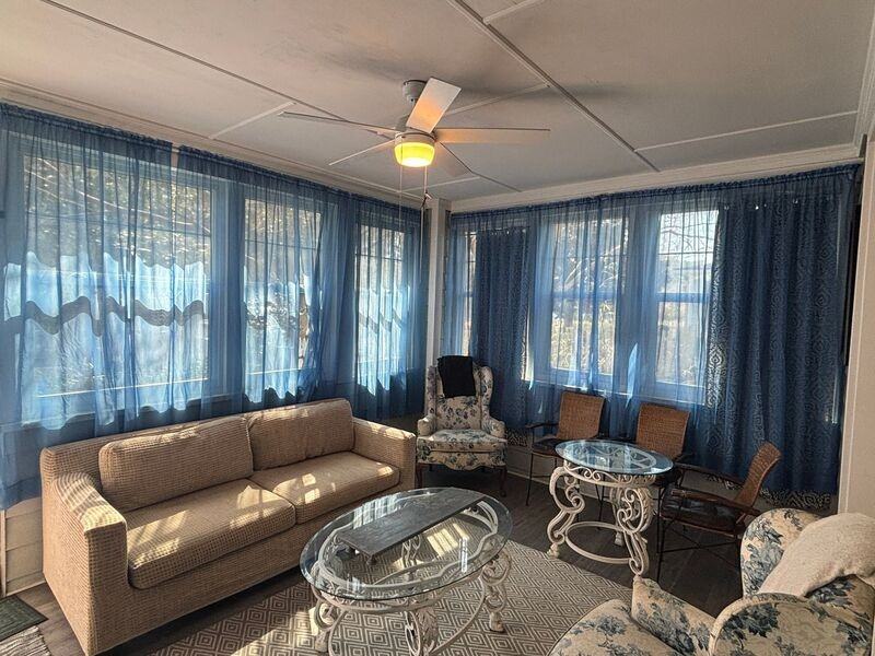 3340 Billings St - Photo 5 of 25