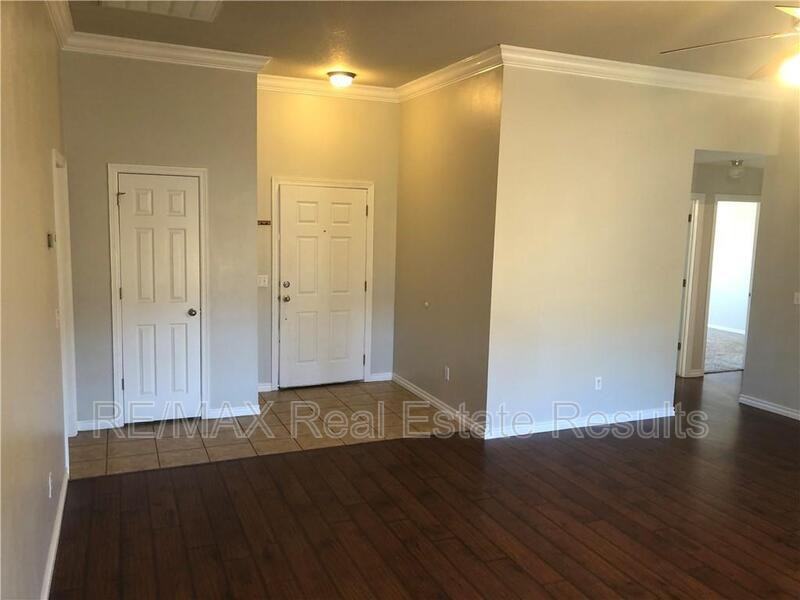 1595 Charles St - Photo 4 of 18