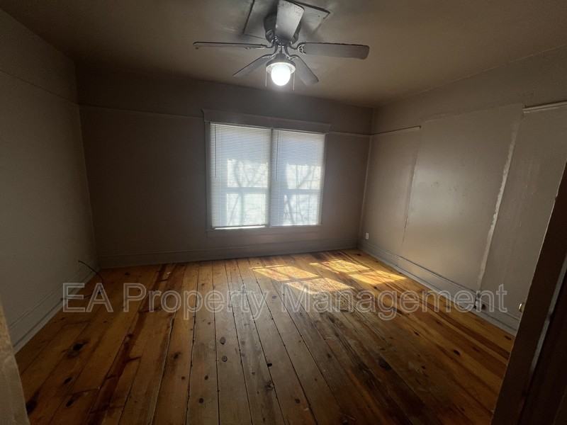 123 Walter St Ne #2 - Photo 4 of 13