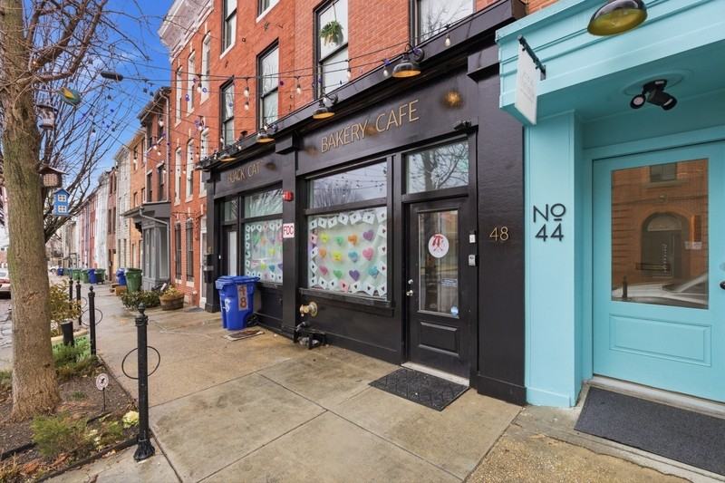 48 S Carrollton Ave - Photo 2 of 15