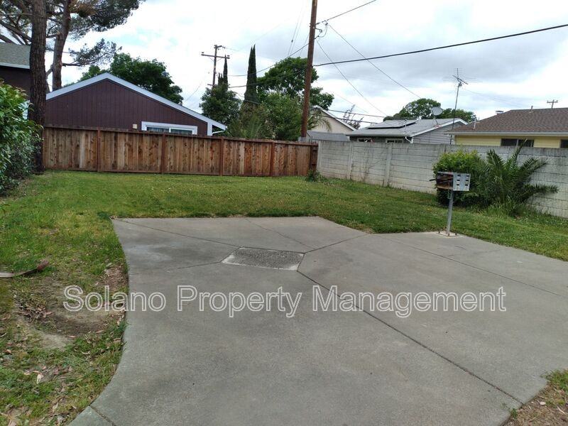 818 E Tabor Ave #3 - Photo 2 of 23