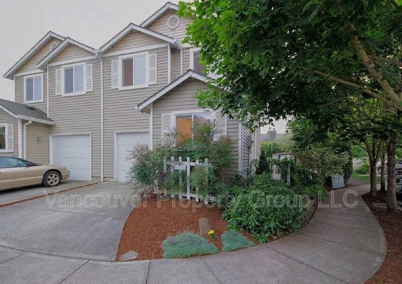 6001 Ne 33rd Cir - Photo 2 of 21