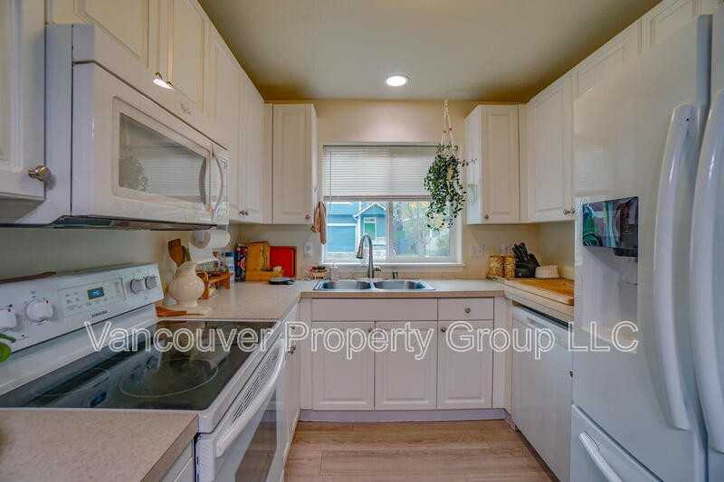 6001 Ne 33rd Cir - Photo 5 of 21