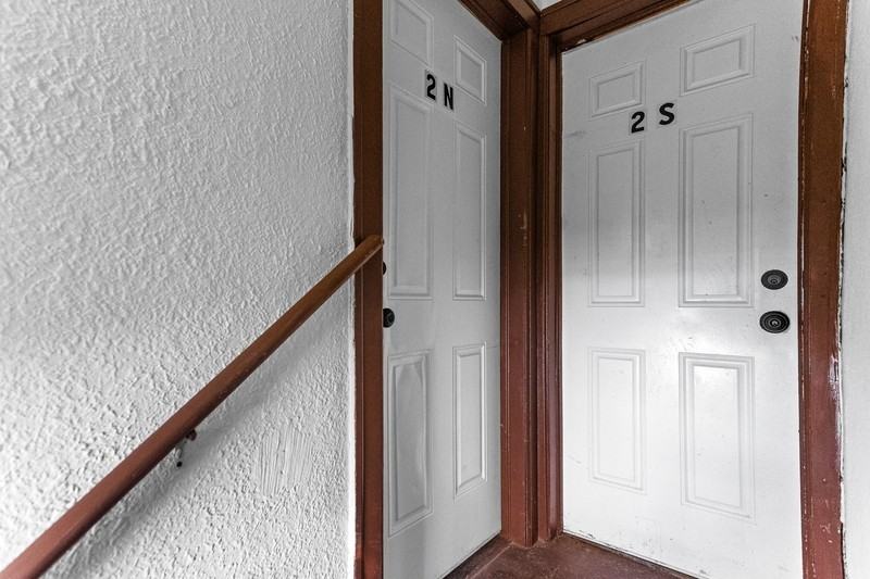 14814 Sussex St - Photo 3 of 12