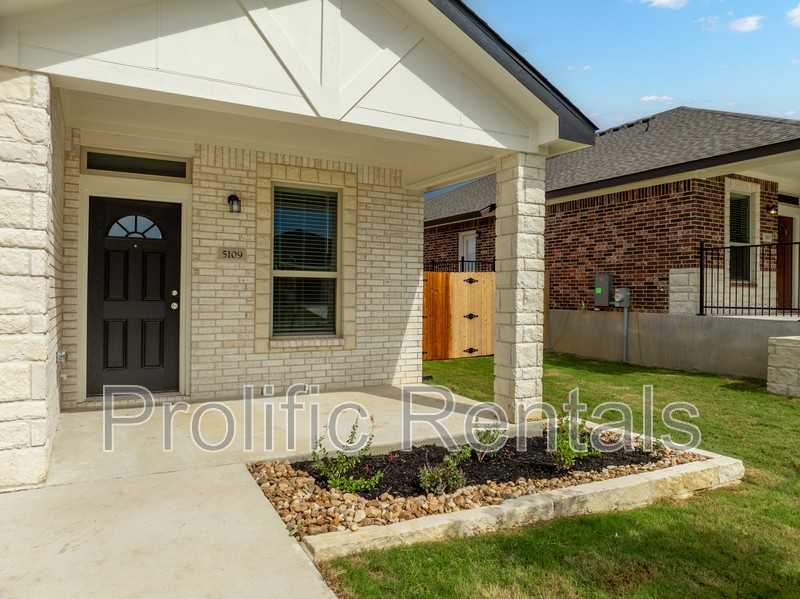 5109 Rose Petal Ct - Photo 3 of 27
