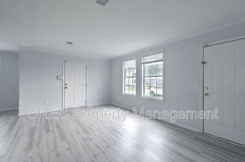 2533 Celestial Ct - Photo 5 of 26