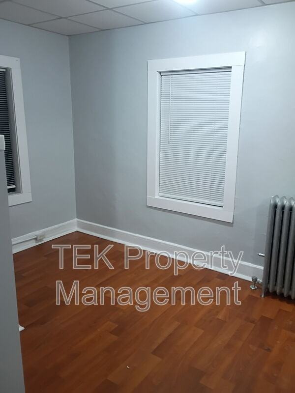 189 Lake Ave #1 - Photo 2 of 9