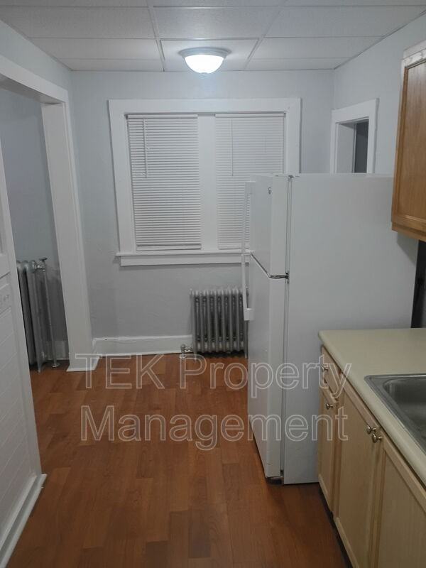 189 Lake Ave #1 - Photo 4 of 9