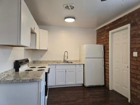 1000-1002 S. Dorsey Lane - Photo 1 of 1