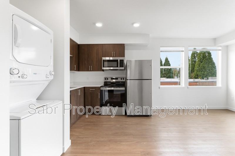 9917 Ne 13th Ave #1 - Photo 2 of 13