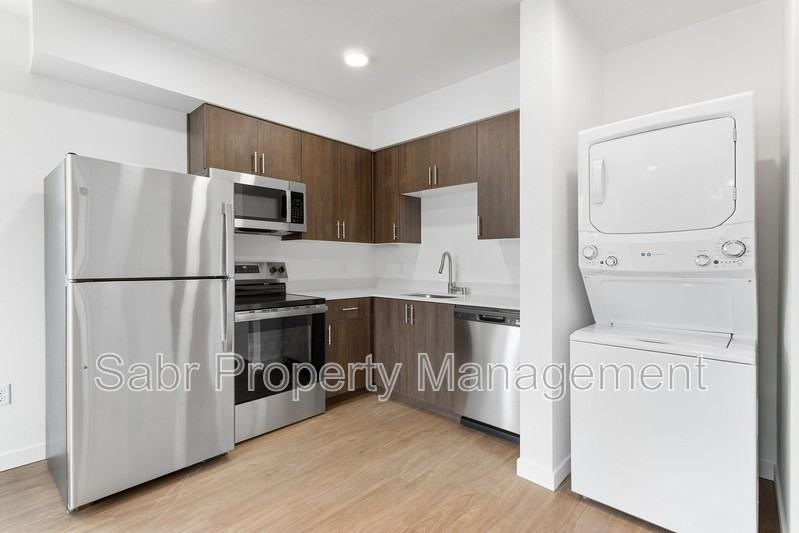 9917 Ne 13th Ave #4 - Photo 3 of 12