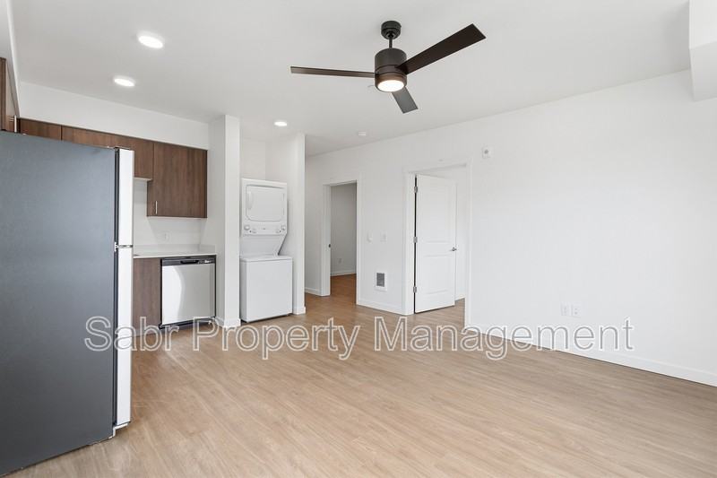 9917 Ne 13th Ave #4 - Photo 4 of 12