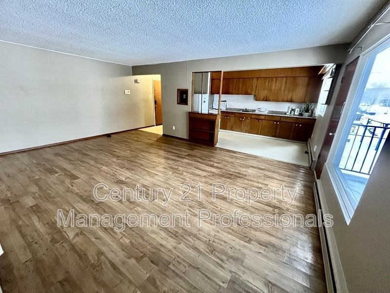 11610-124 Street Nw #201 - Photo 4 of 16