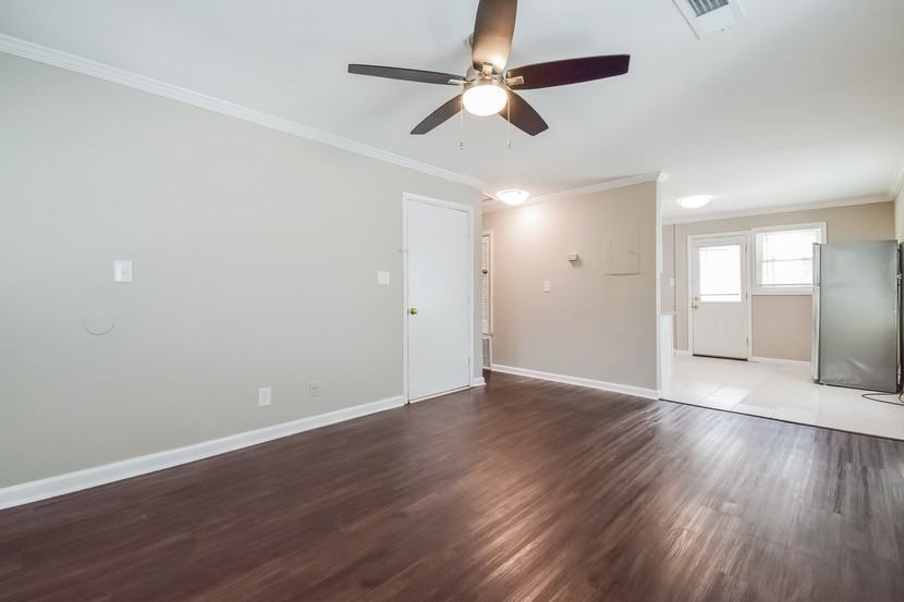 407 Angier Ave Ne #202 - Photo 3 of 8