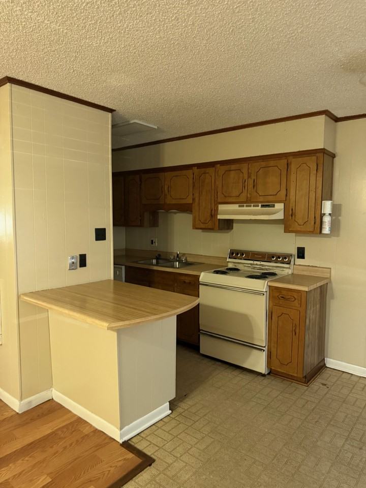 42084 Lumino Ln #9 - Photo 2 of 5
