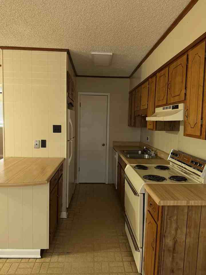 42084 Lumino Ln #9 - Photo 5 of 5