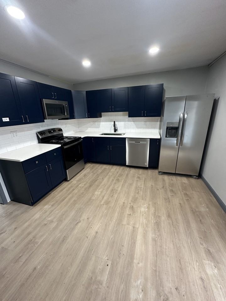 3408 Sw Mission Ave - Photo 3 of 9