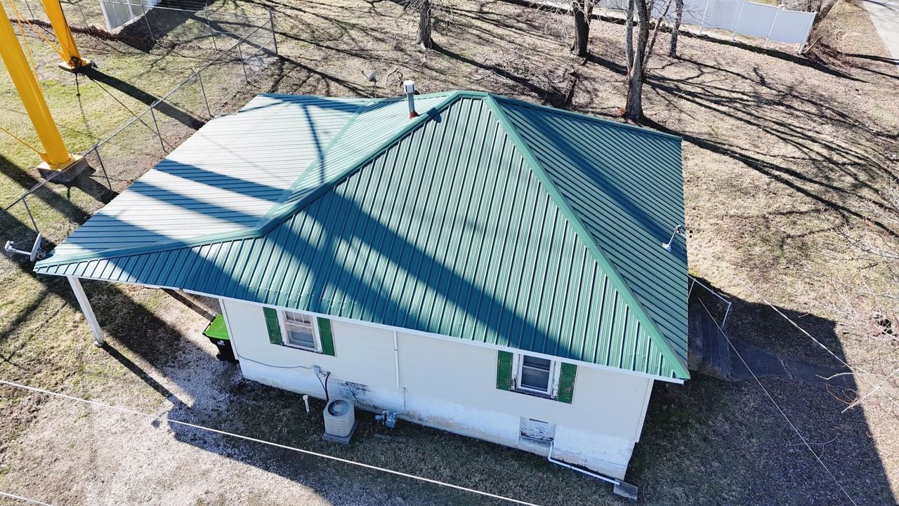 310 E Jackson St - Photo 6 of 16