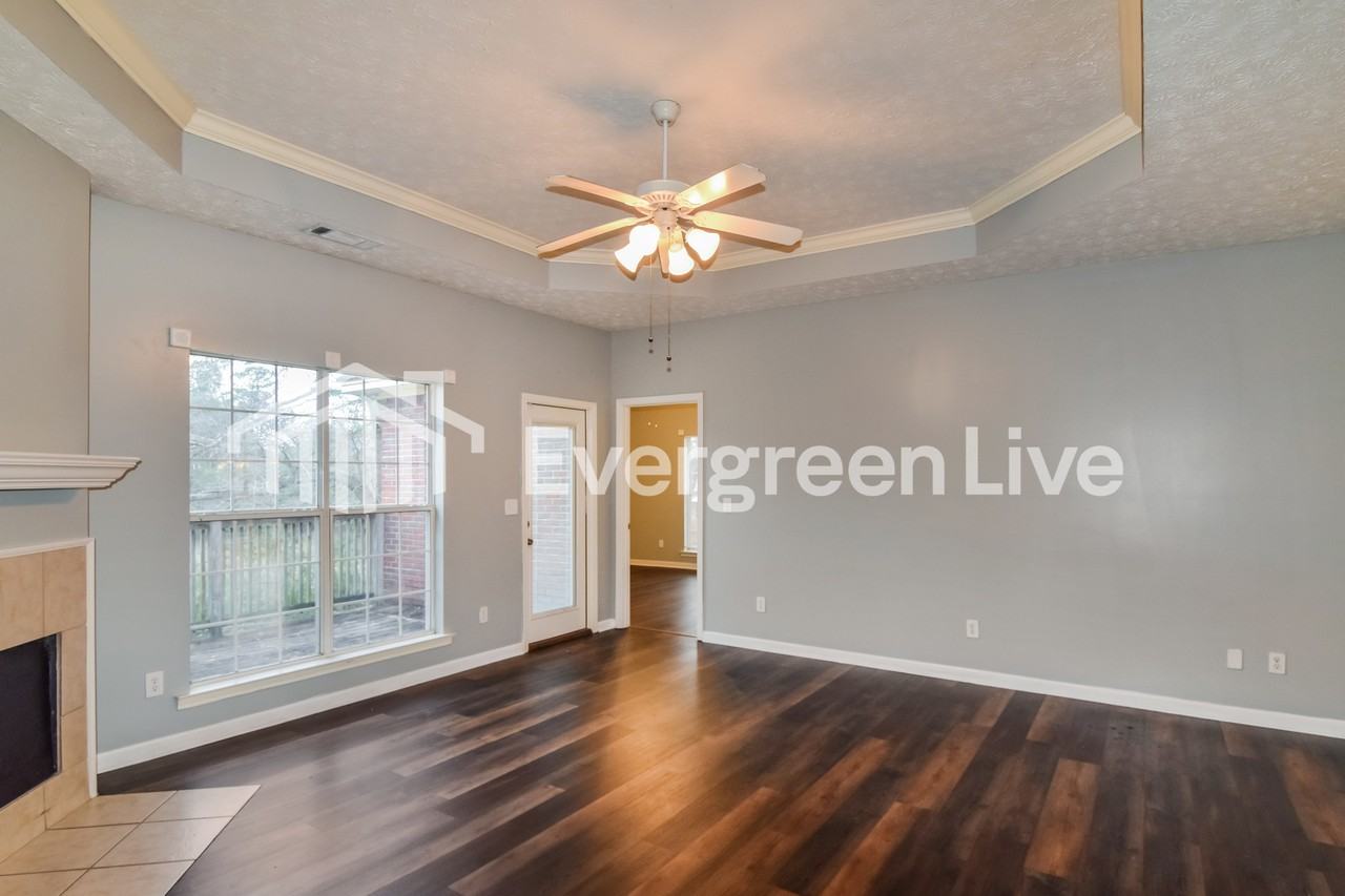 1352 Kingston Oaks - Photo 4 of 15