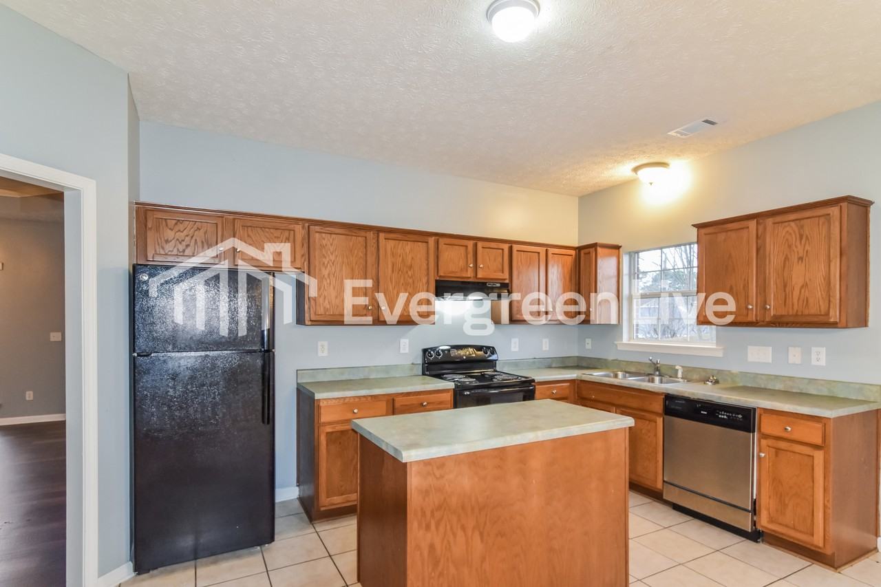 1352 Kingston Oaks - Photo 5 of 15