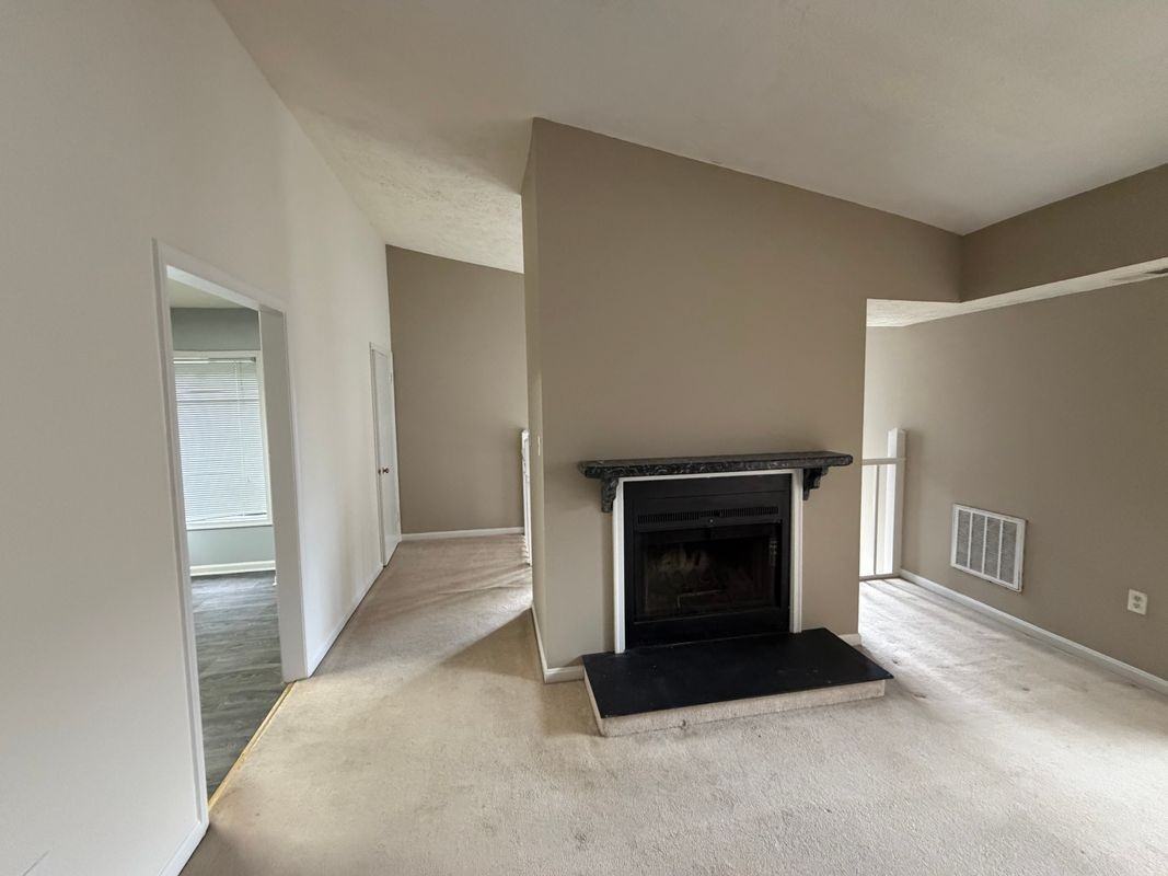 916 Windbrooke Dr
