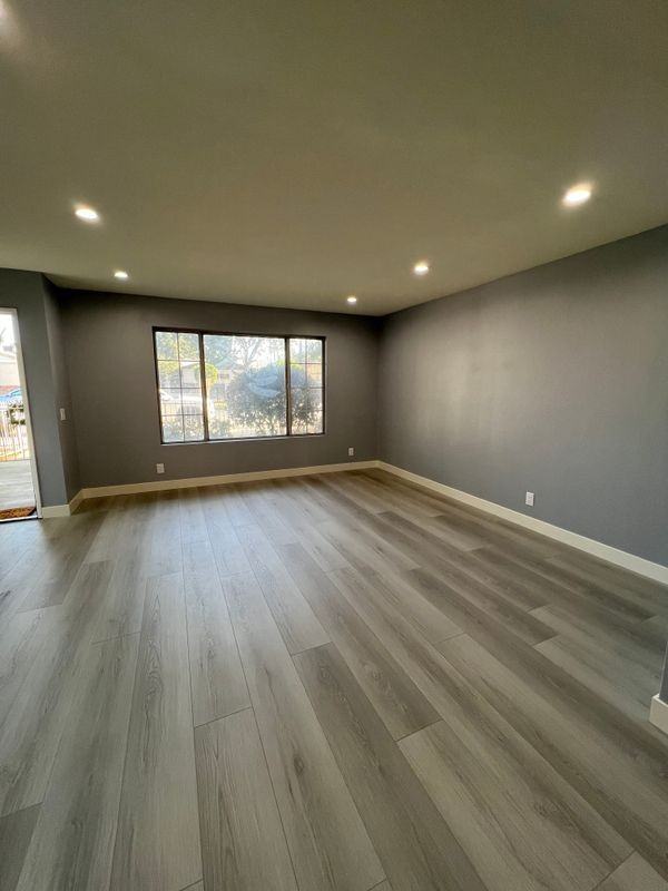 7639 Kester Ave ##5 - Photo 3 of 9