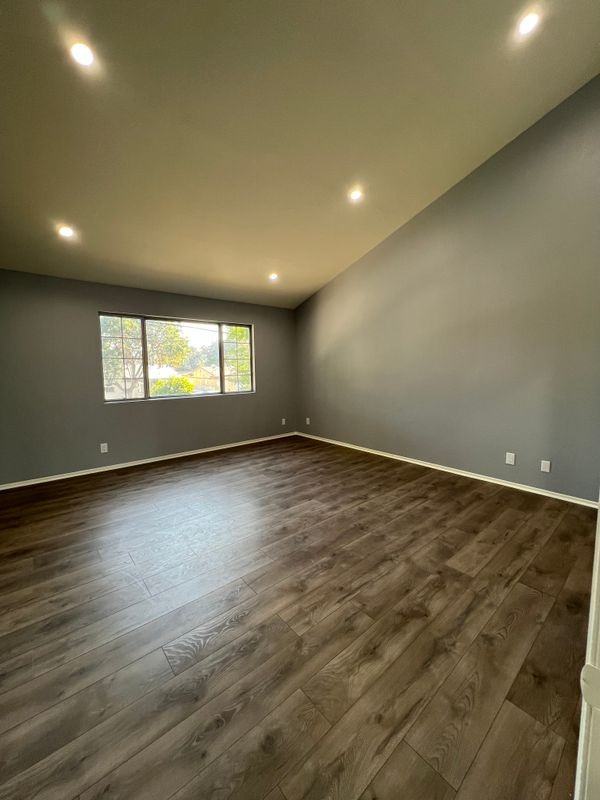 7639 Kester Ave ##5 - Photo 4 of 9