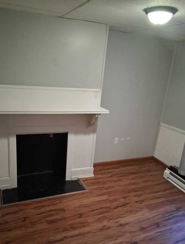 909 Mahantongo St - Photo 6 of 12