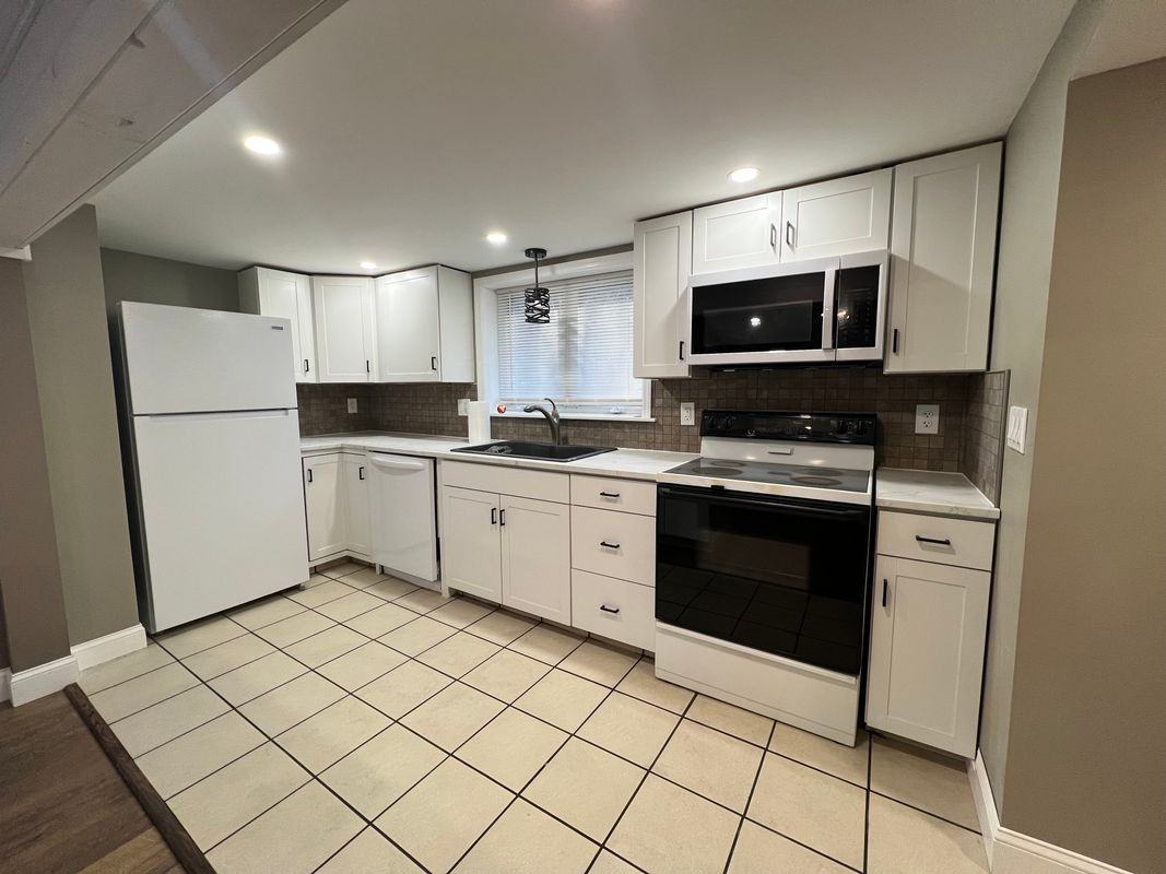 3790 Redbud Dr - Photo 3 of 8