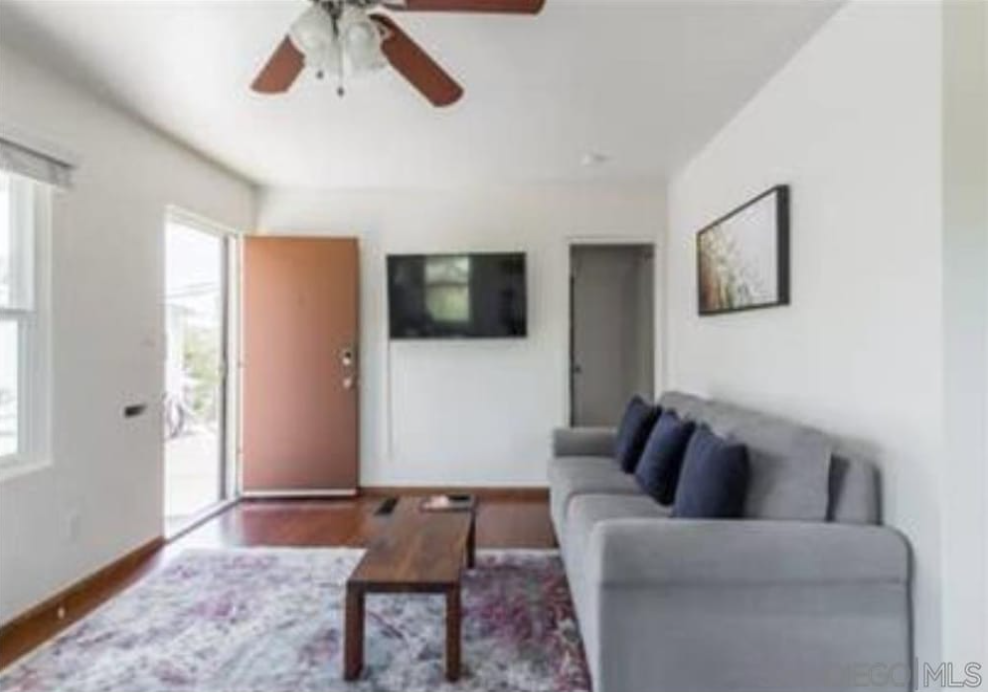 1859 31st St - Photo 3 of 10