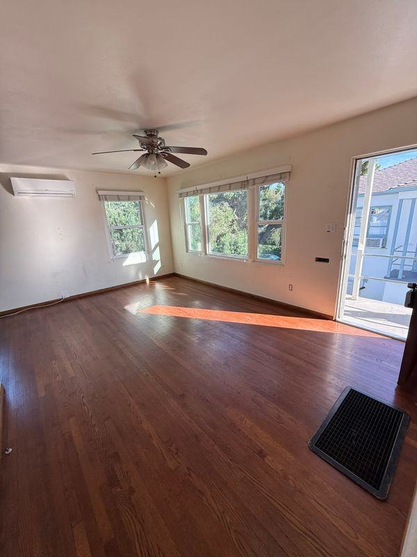 1857 31st St - Photo 5 of 9