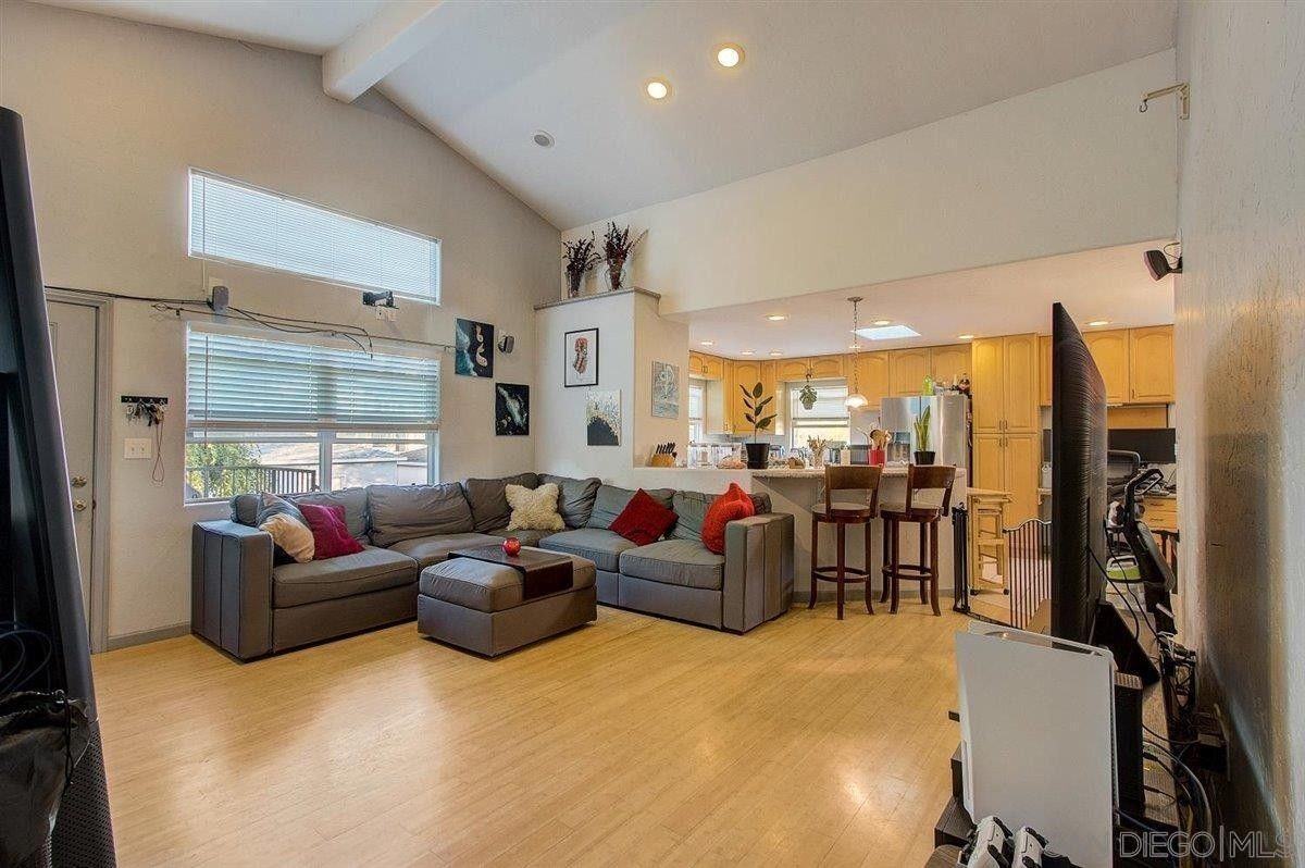 5038 Savannah St - Photo 2 of 19