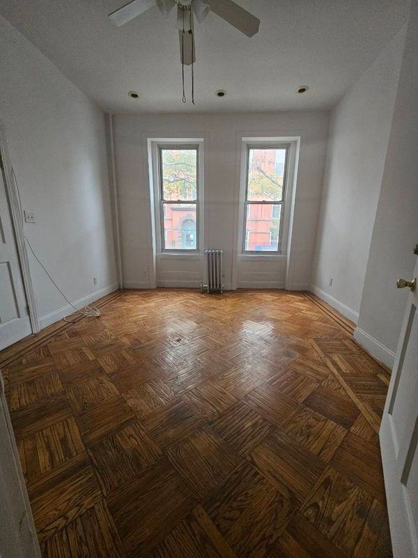 218 Patchen Ave ##3 - Photo 4 of 8