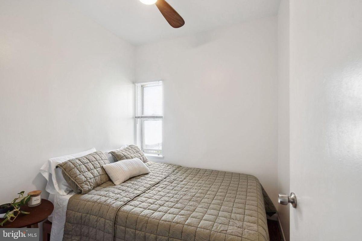 2651 Agate St - Photo 4 of 5