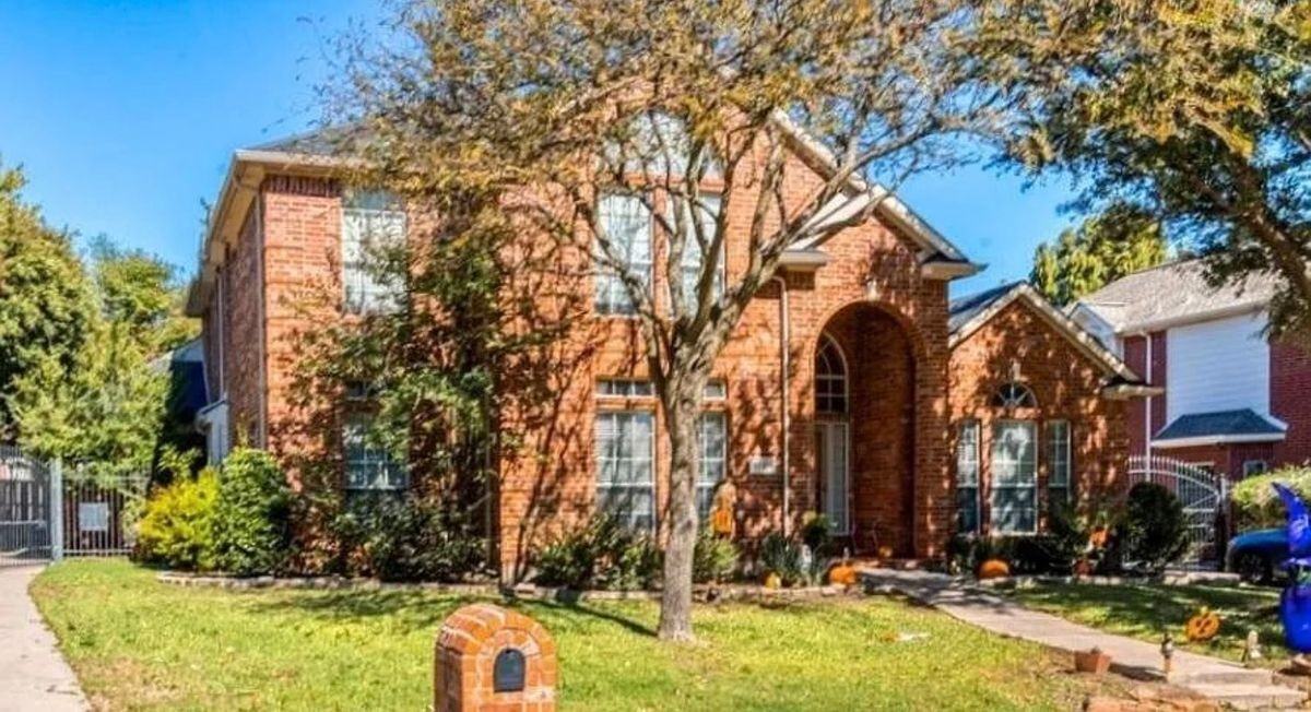 2708 Meadow Glen Dr - Photo 2 of 24