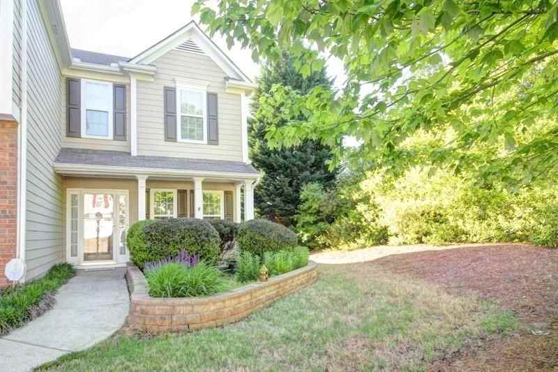 1364 Glenover Way - Photo 2 of 28