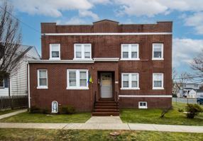 featured image of 439 Willow Ave ##3