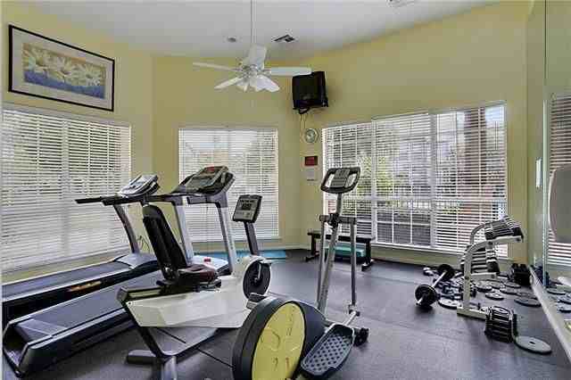 350 Emerald Forest Blvd - Photo 3 of 7