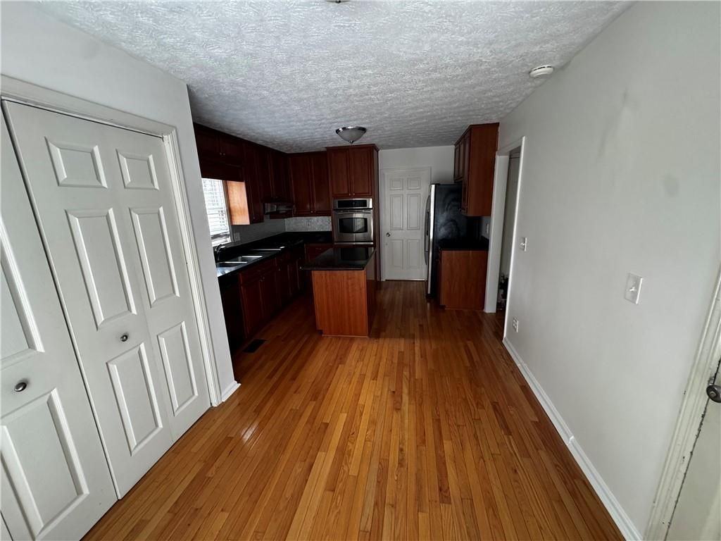 2990 Mountain Trce Ne - Photo 2 of 11