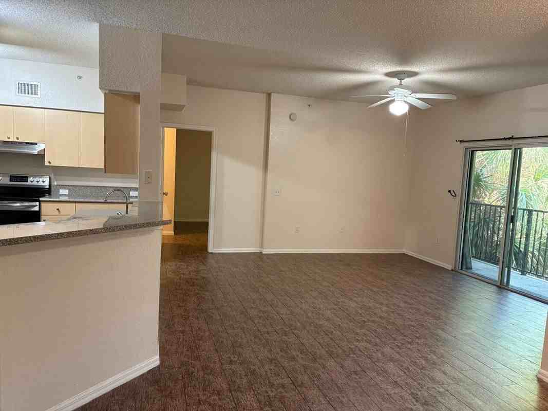 360 Crestwood Blvd S - Photo 2 of 6